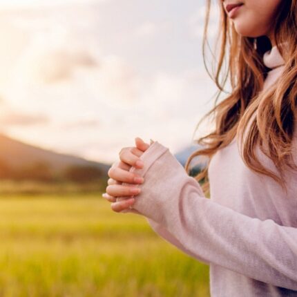 5 important things Easter teaches us about love - prayer - Christian Connection blog