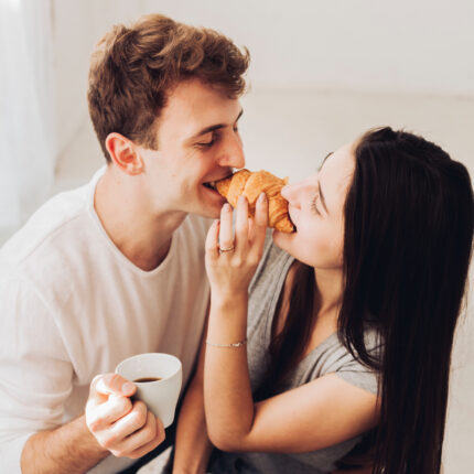 How to transition from meeting to dating to a healthy relationship - Christian Connection dating advice
