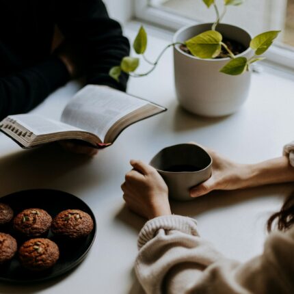 5 reasons friendship should be the foundation of dating and relationships - Christian Connection blog - building a friendship foundation through bible reading