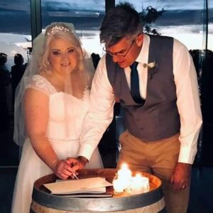 Amanda and Stephen on their wedding day after meeting on Christian Connection